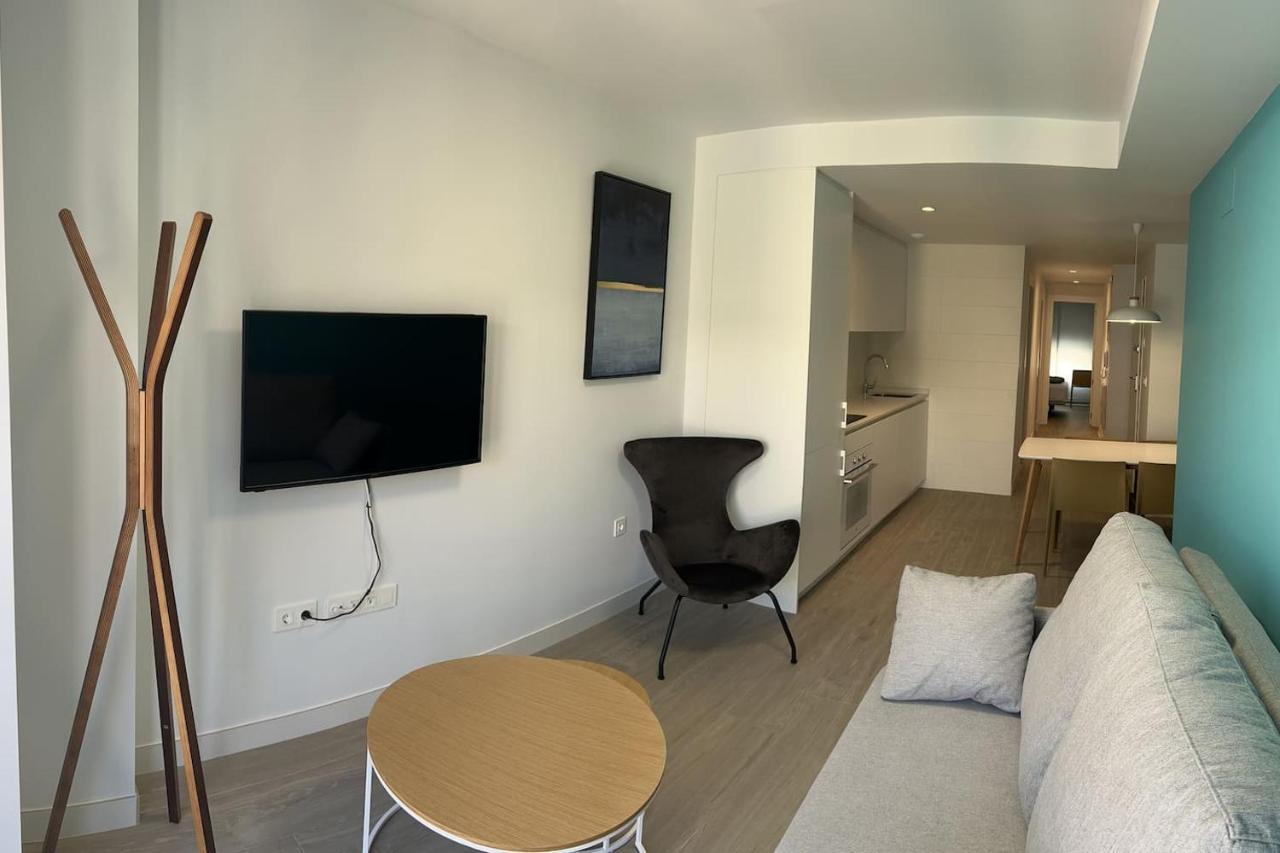 Apartamentos Breton 17 Suite Familiar Alicante Eksteriør billede