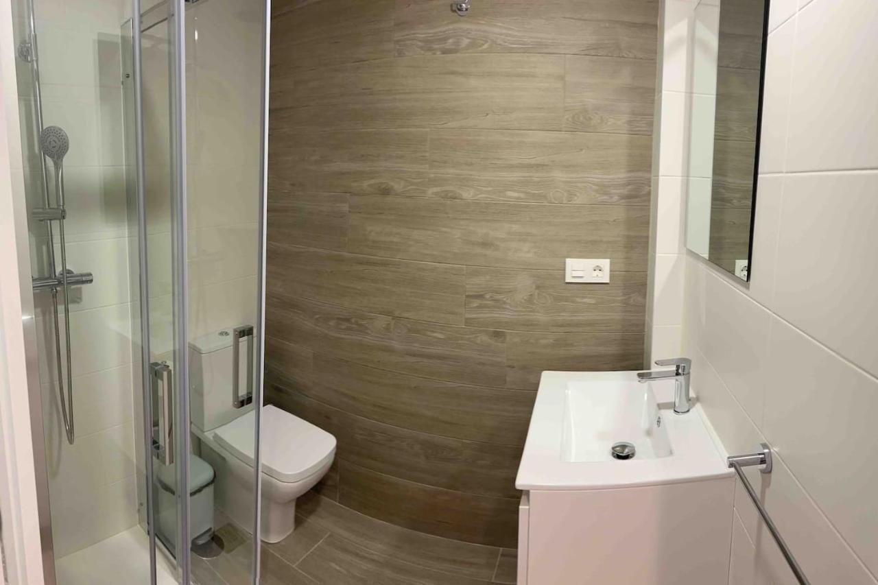 Apartamentos Breton 17 Suite Familiar Alicante Eksteriør billede