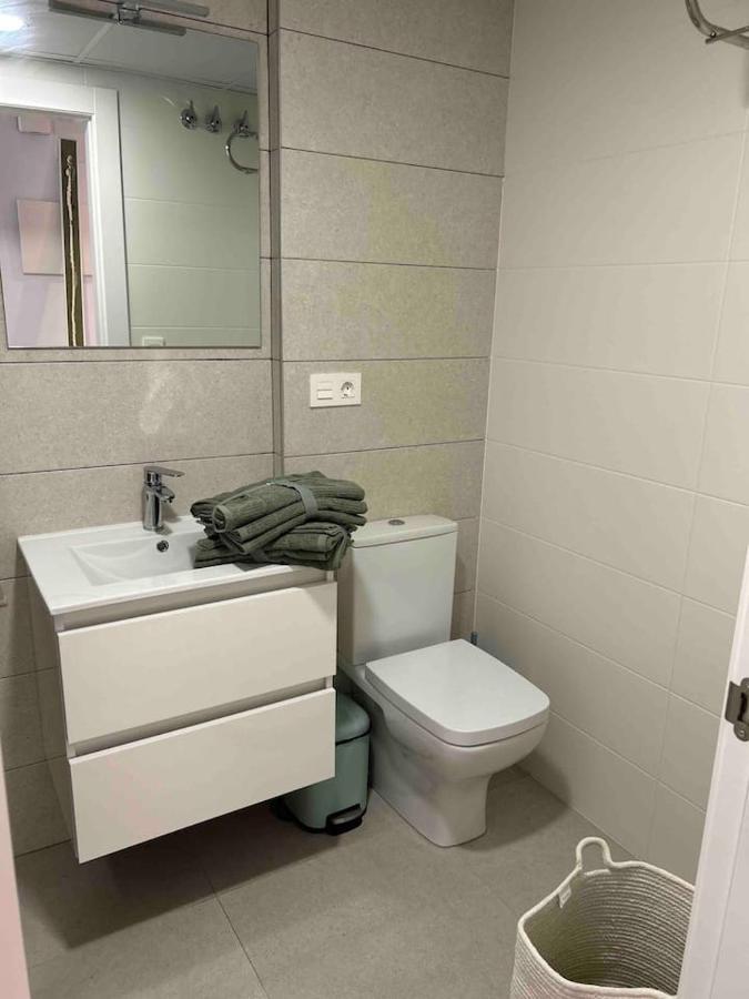 Apartamentos Breton 17 Suite Familiar Alicante Eksteriør billede