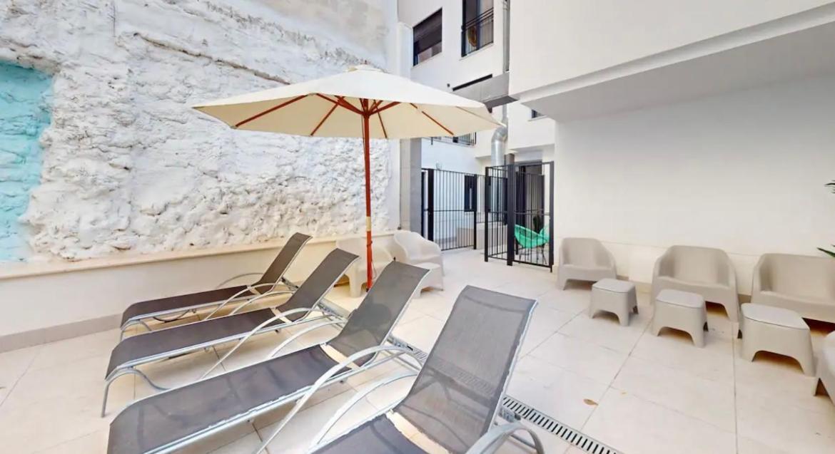 Apartamentos Breton 17 Suite Familiar Alicante Eksteriør billede